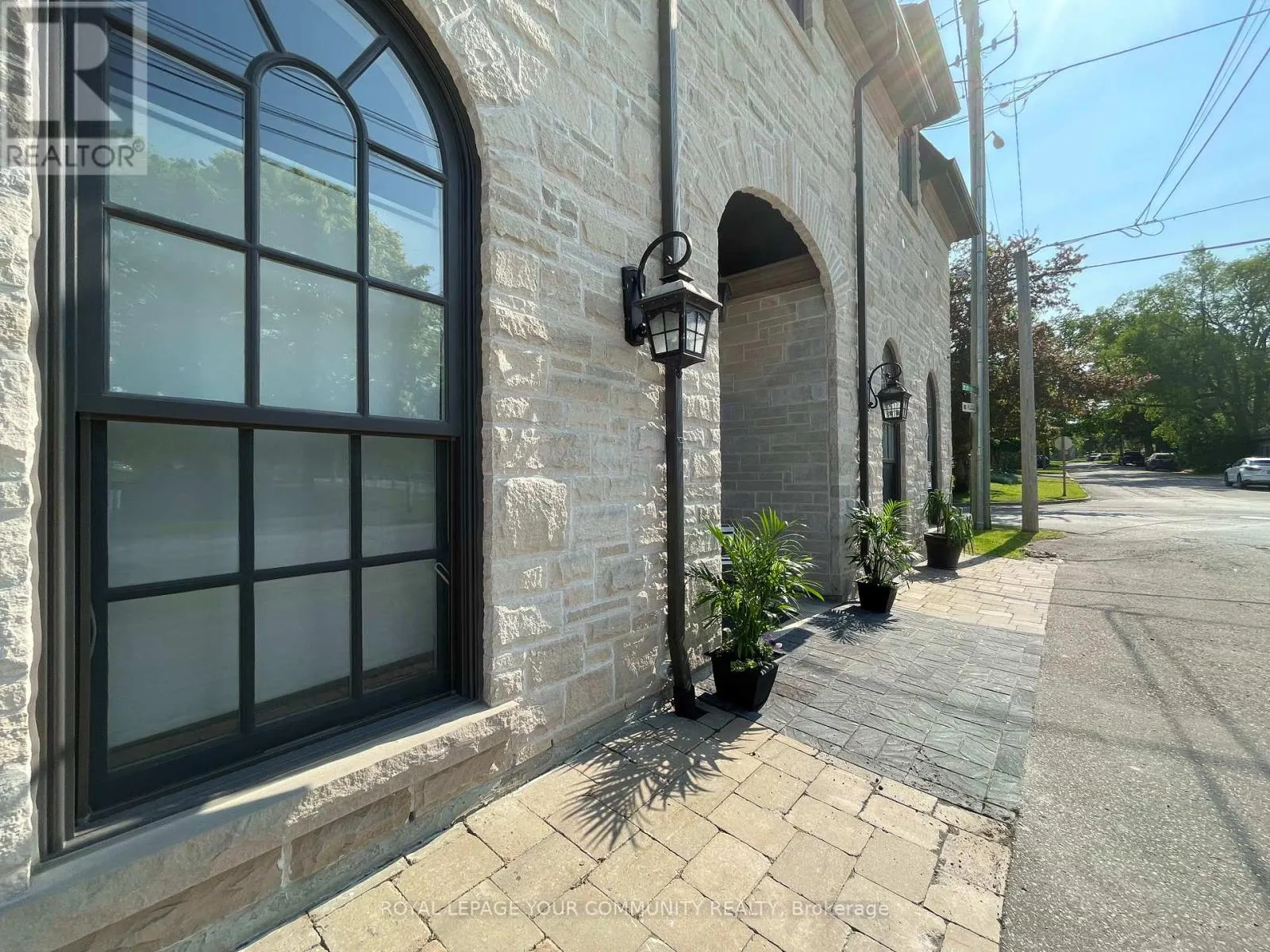 42 SOMERVILLE STREET