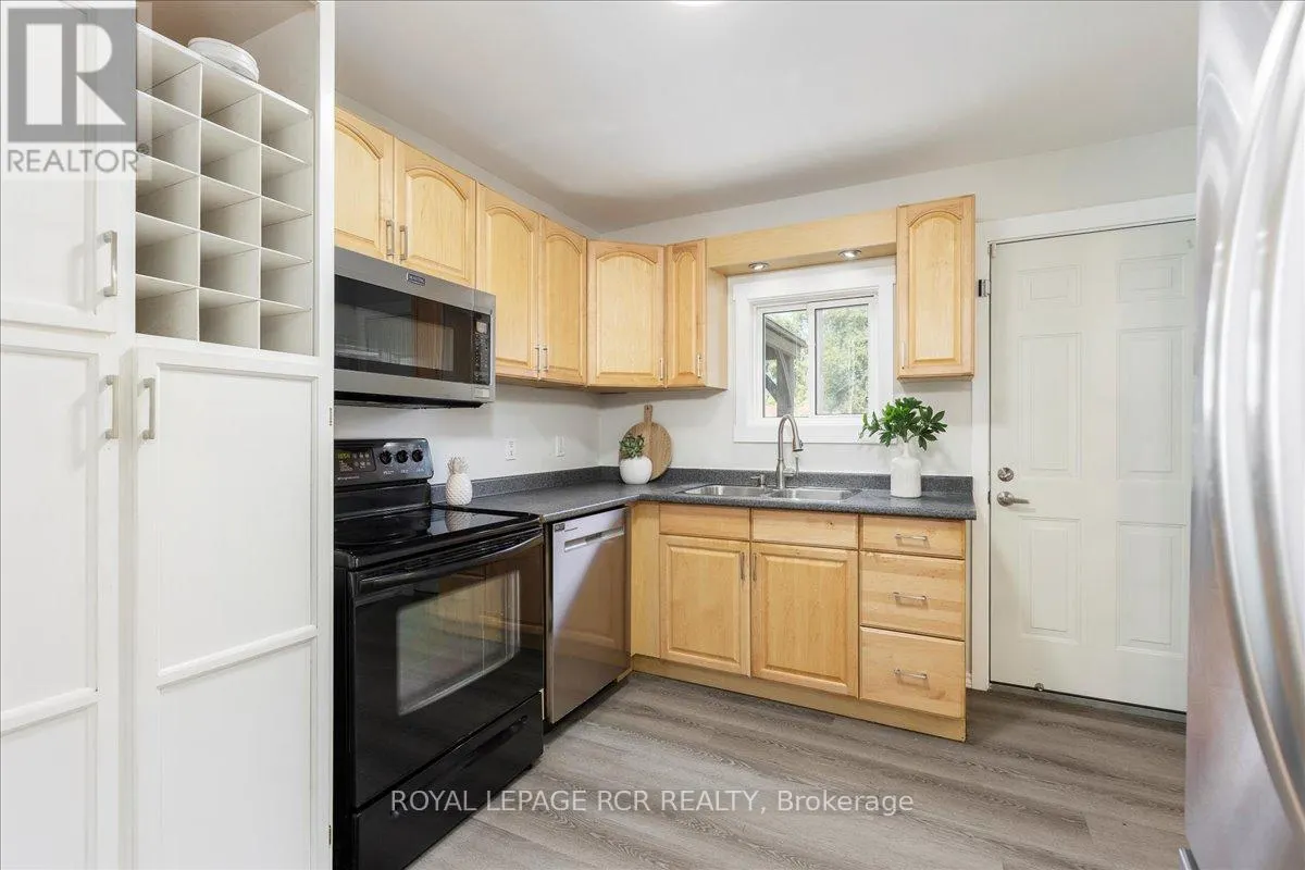 10 COTTAGE GROVE