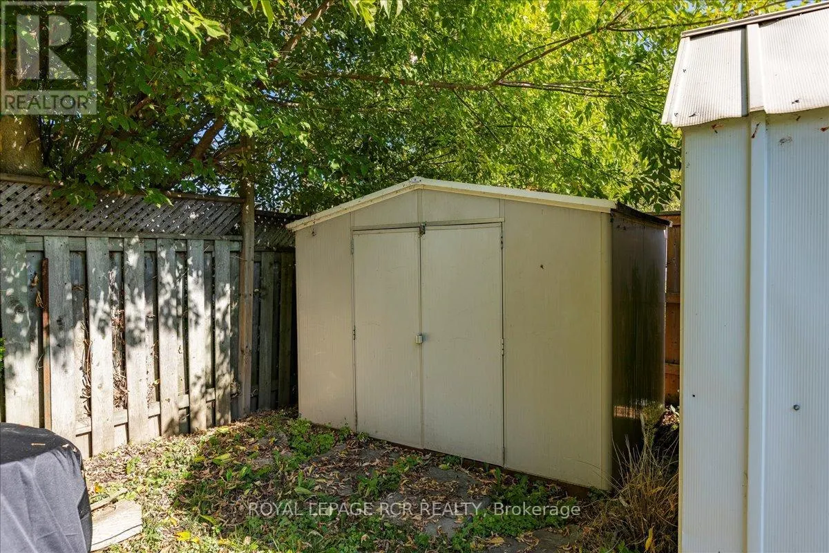 10 COTTAGE GROVE