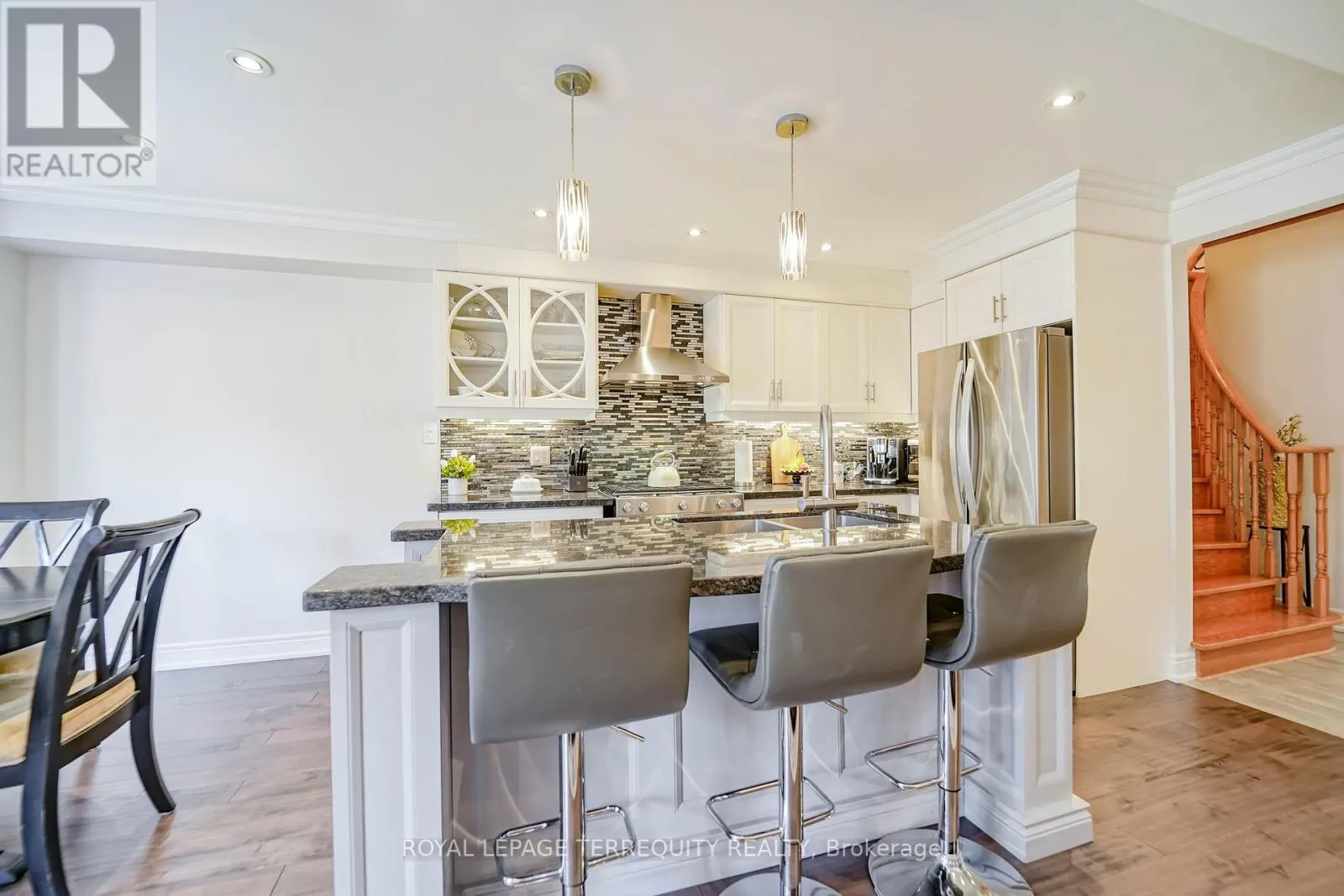 9 STONEBRIAR DRIVE