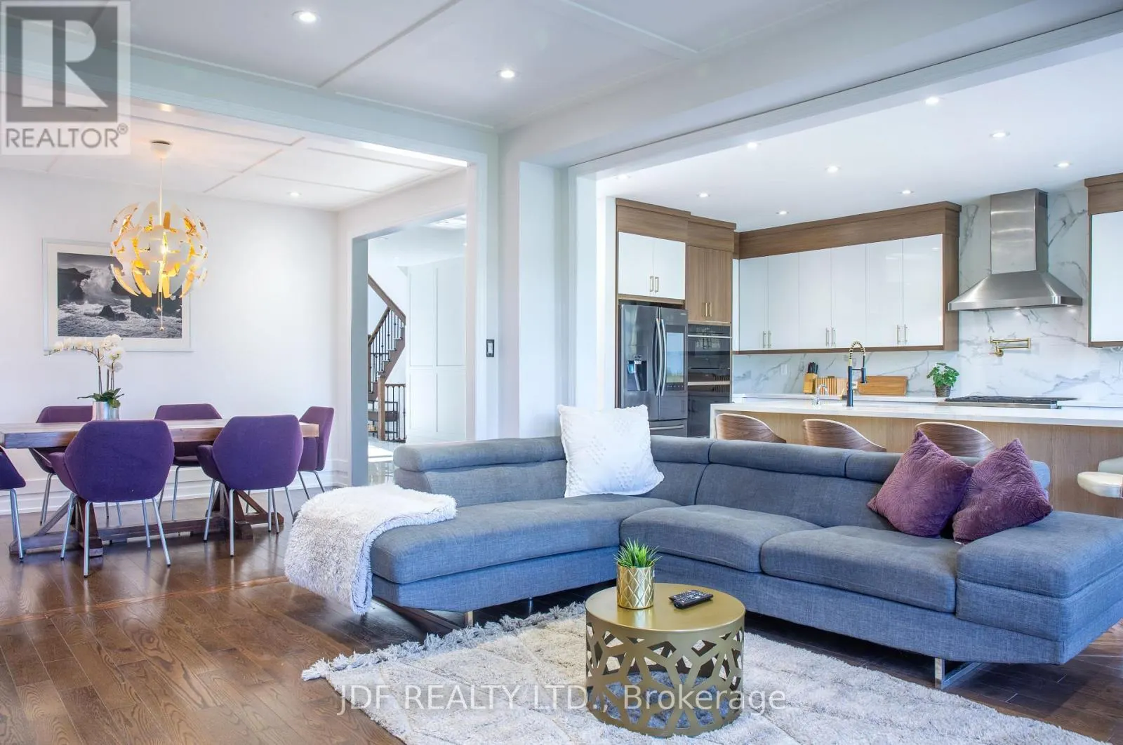 125 CRANBROOK CRESCENT