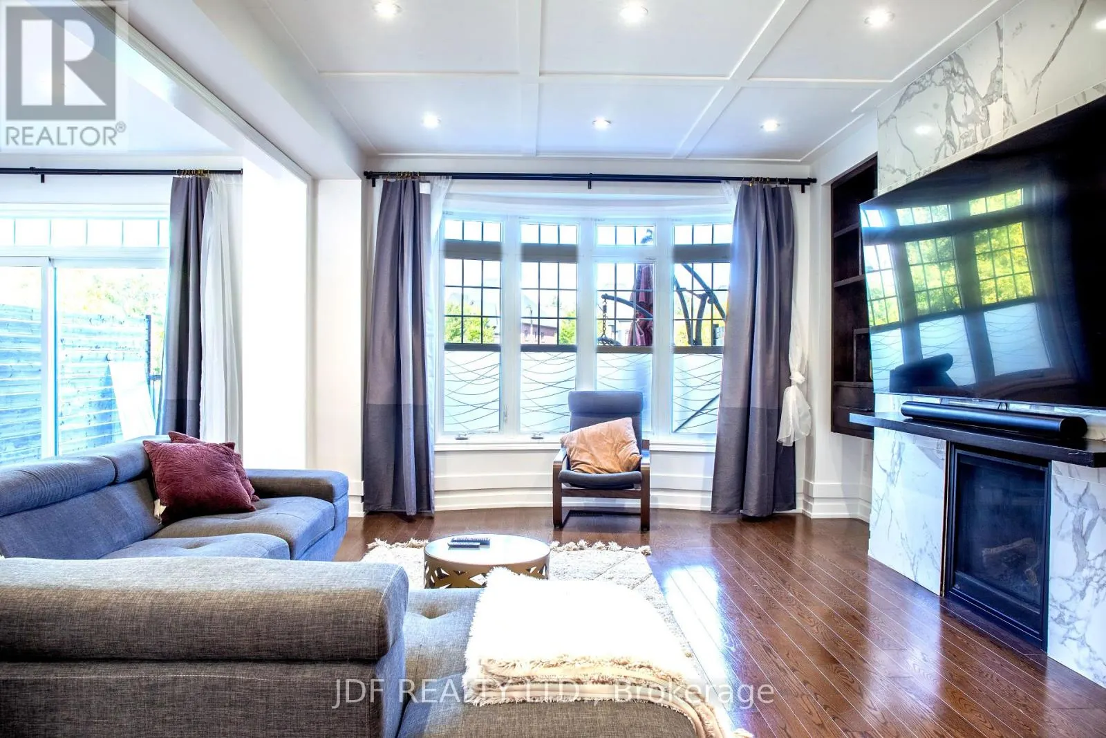 125 CRANBROOK CRESCENT