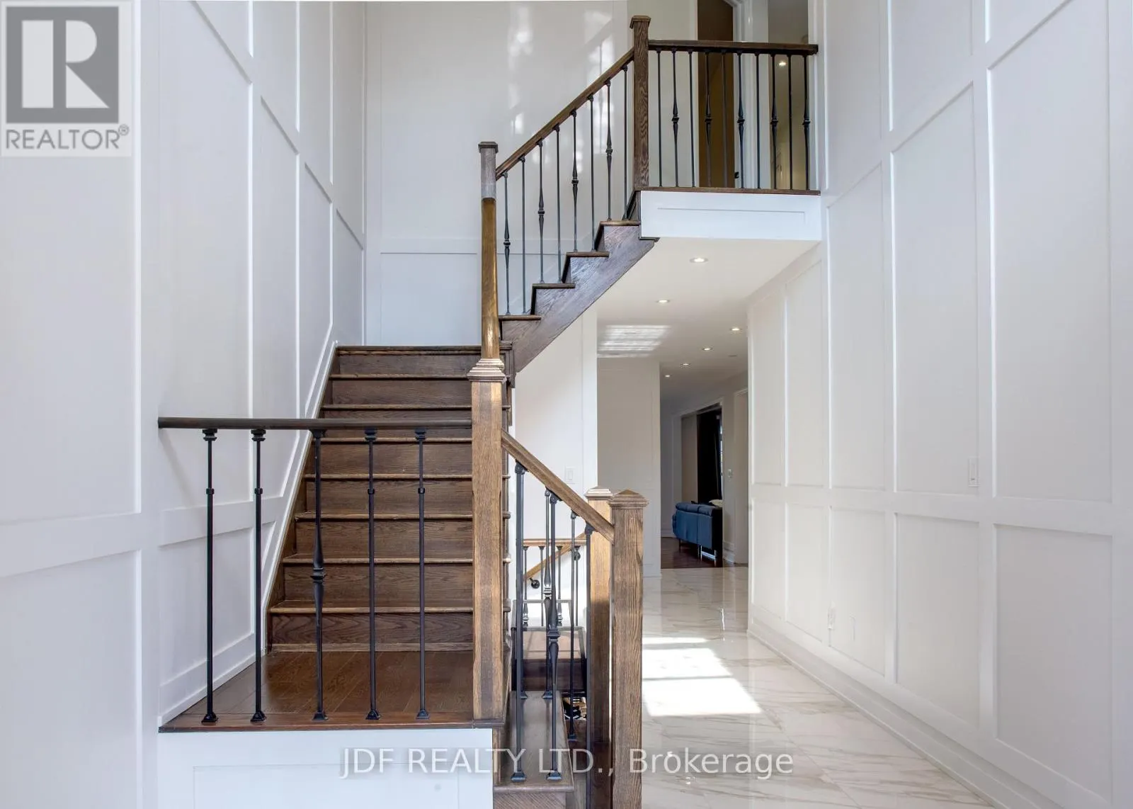 125 CRANBROOK CRESCENT