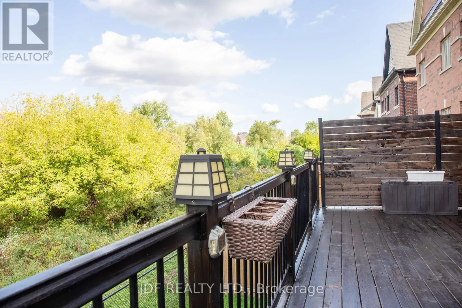 125 CRANBROOK CRESCENT