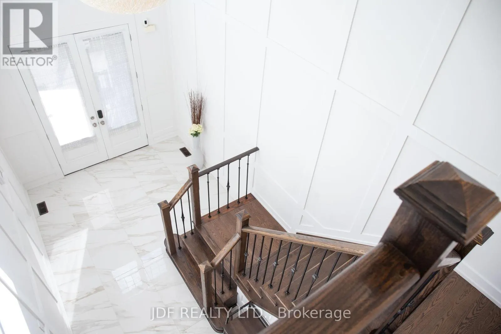 125 CRANBROOK CRESCENT