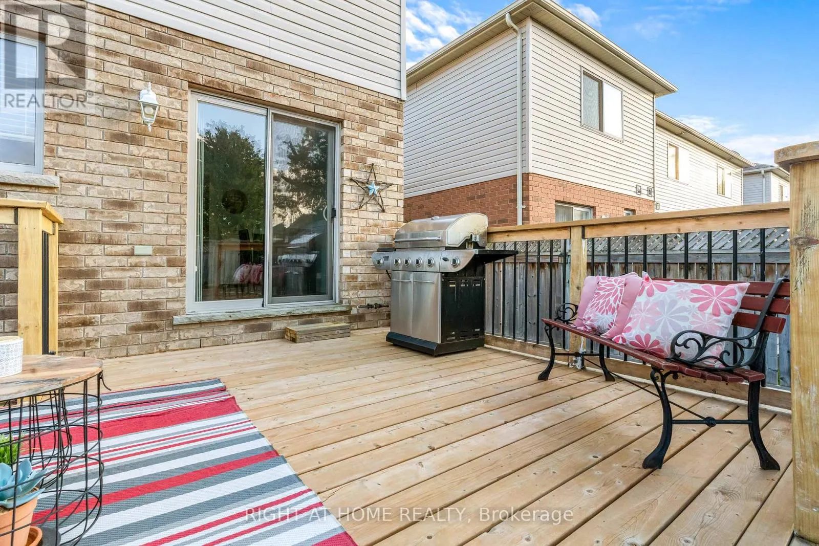 219 BANTING CRESCENT