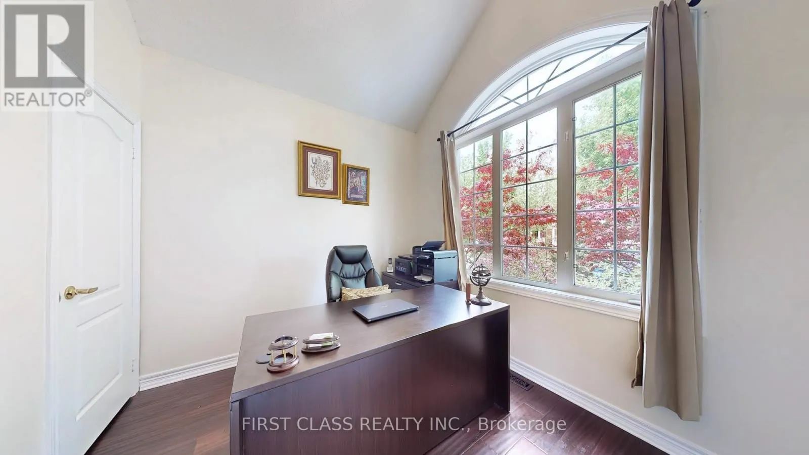 35 VALEMOUNT WAY