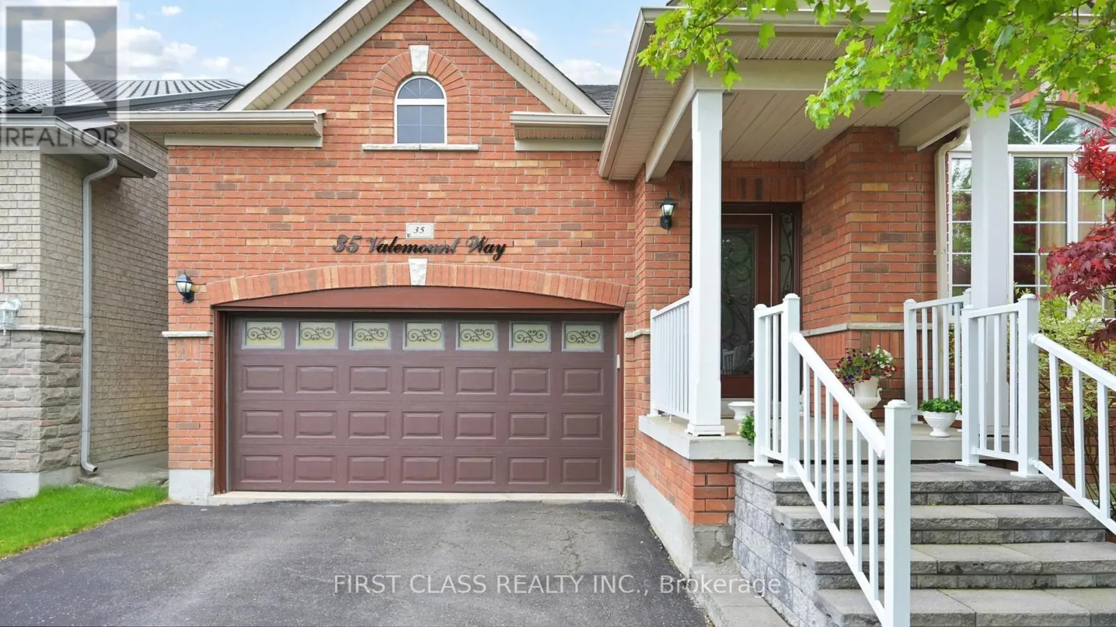 35 VALEMOUNT WAY