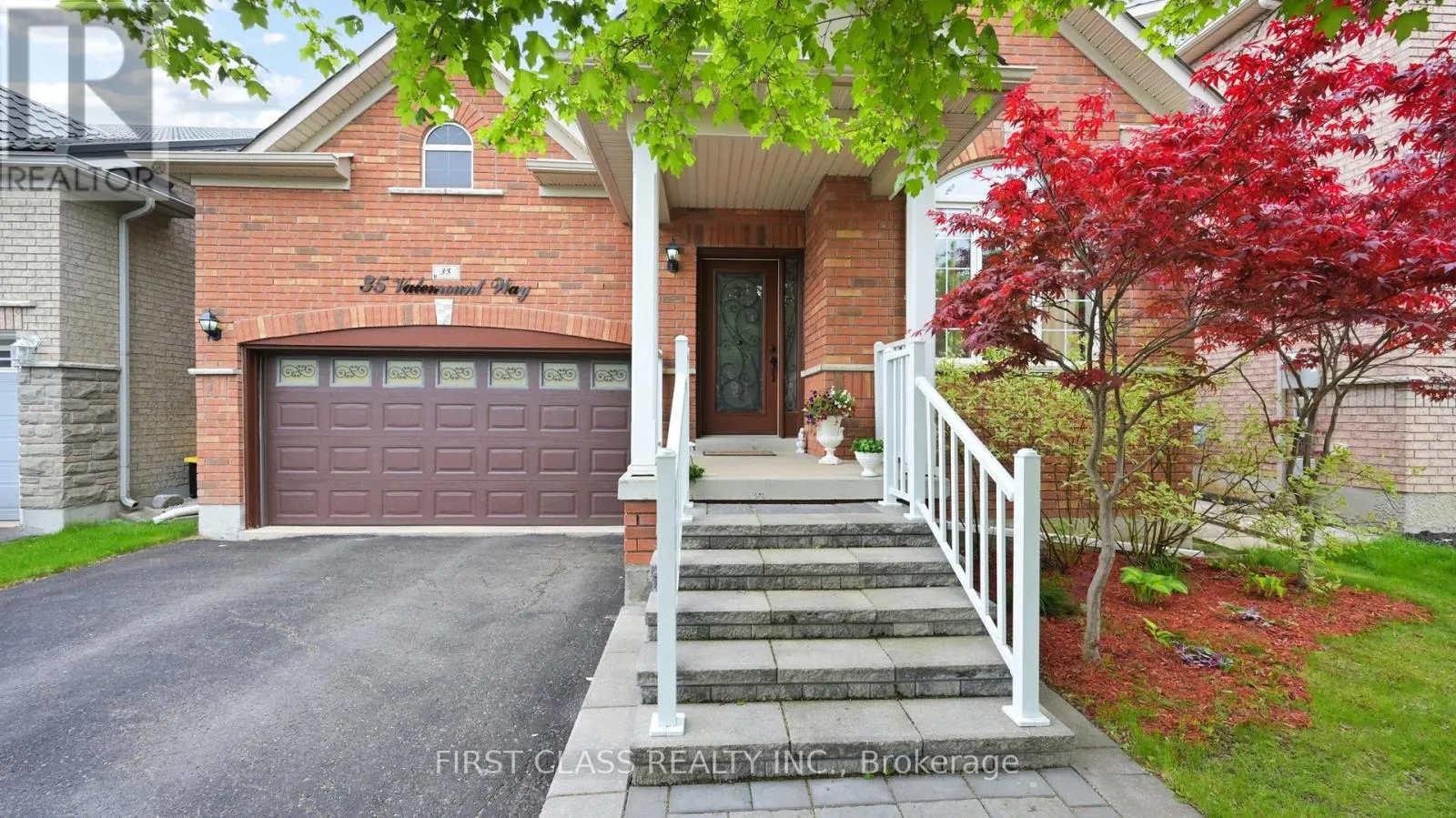 35 VALEMOUNT WAY