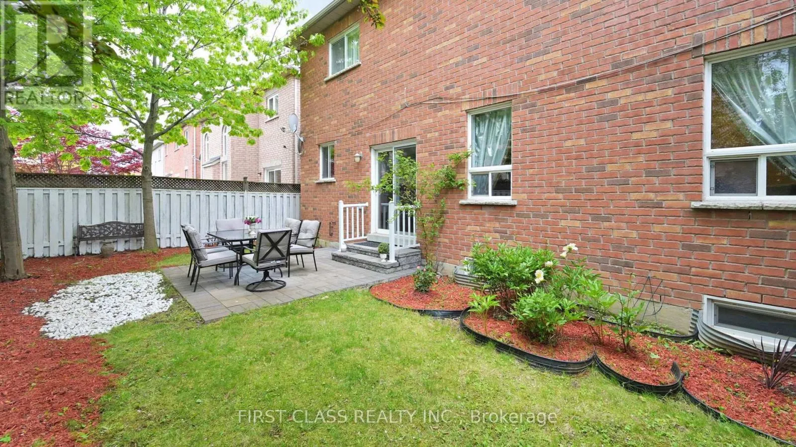 35 VALEMOUNT WAY