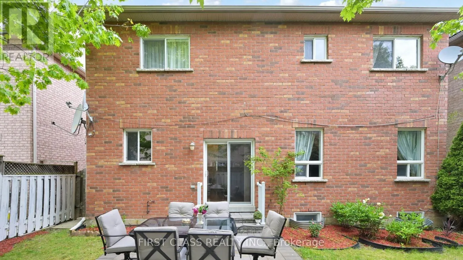 35 VALEMOUNT WAY