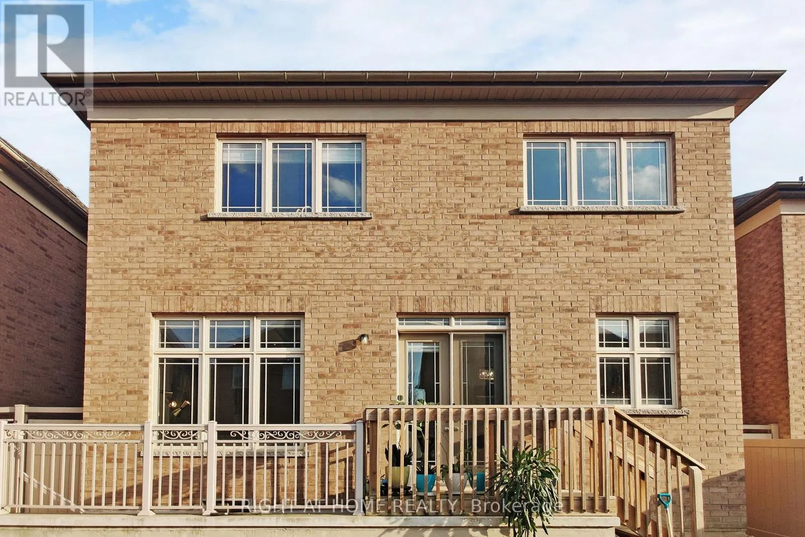 18 CONDOR WAY