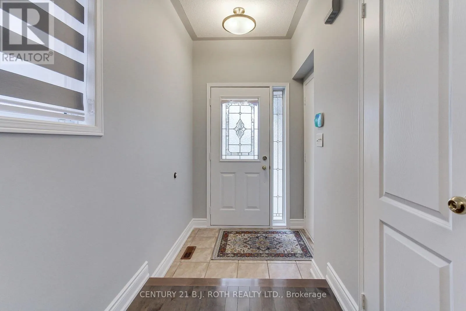 484 MENCZEL CRESCENT