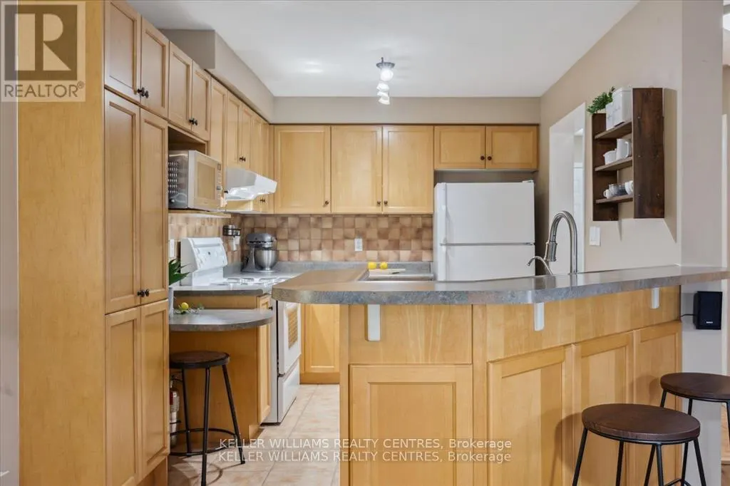 11 SNEDDEN AVENUE