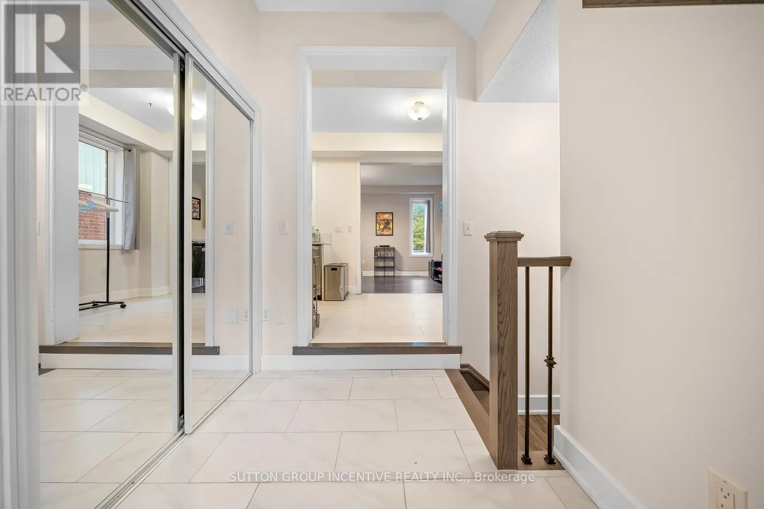 105 COLLIER CRESCENT