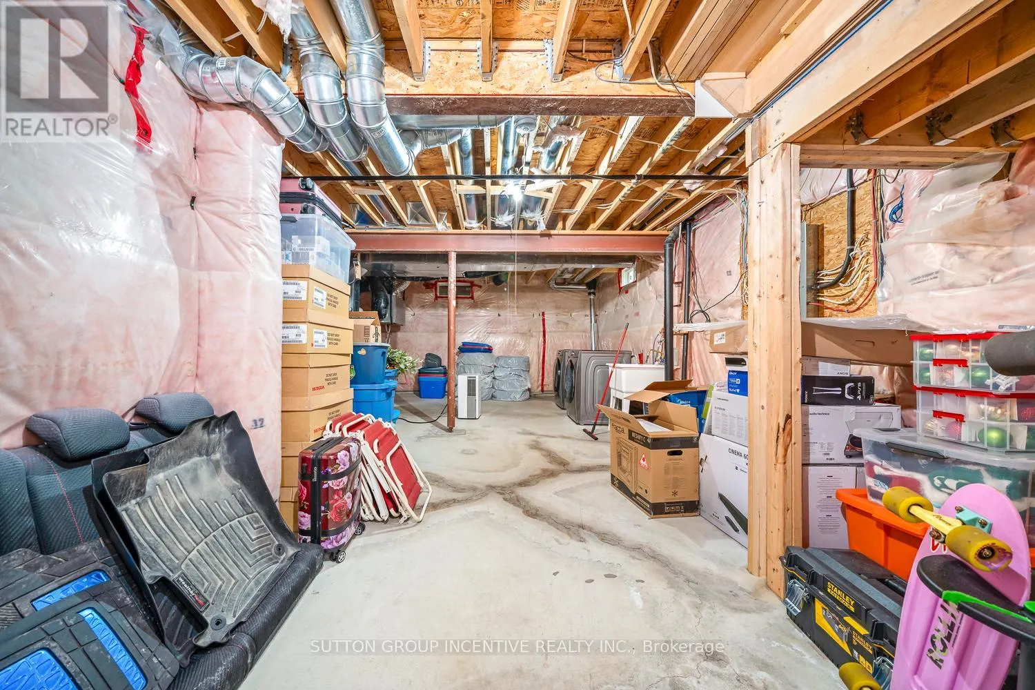 105 COLLIER CRESCENT