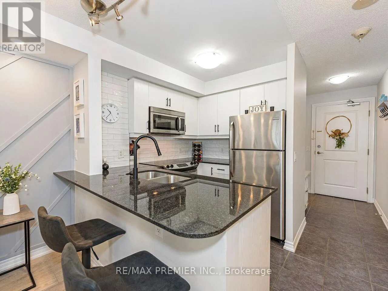 313 - 7730 KIPLING AVENUE