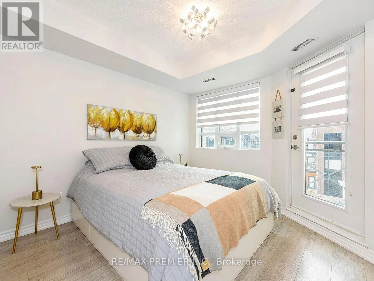 313 - 7730 KIPLING AVENUE