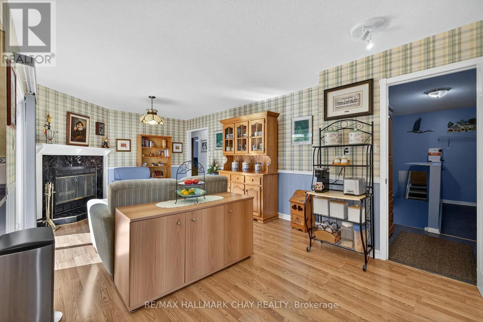 78 COLLINGS AVENUE