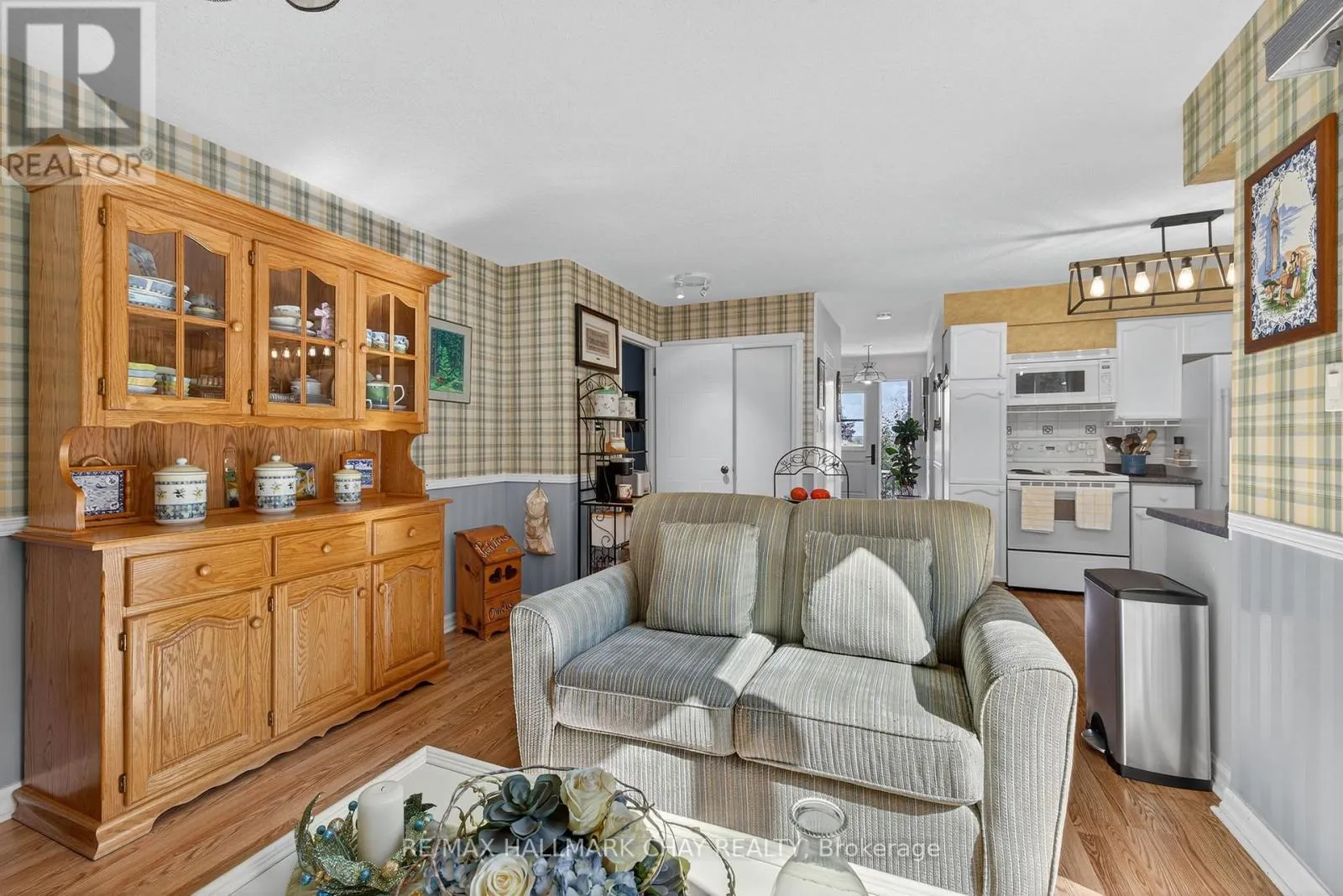 78 COLLINGS AVENUE