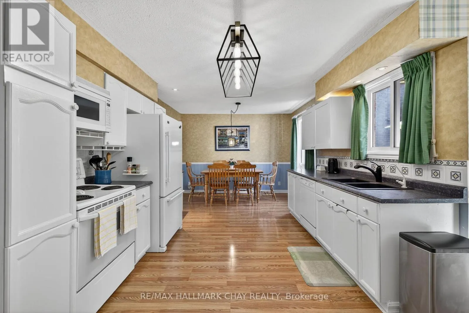 78 COLLINGS AVENUE