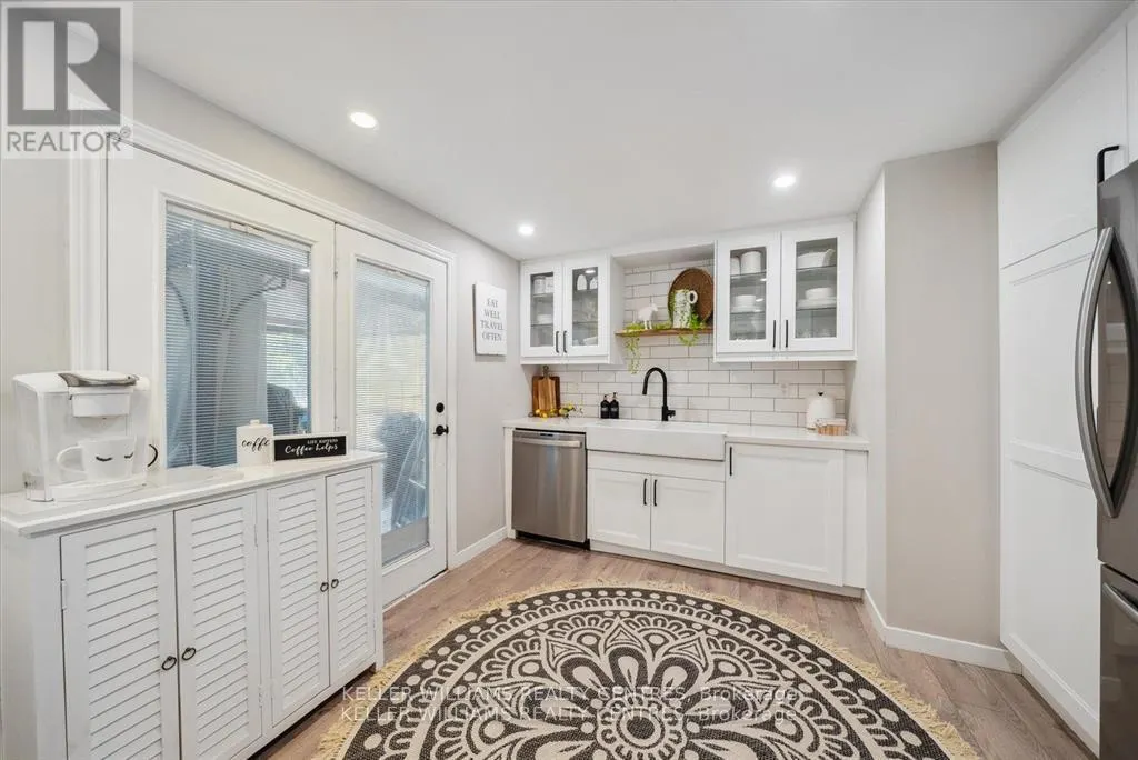 18 CHERRYWOOD LANE