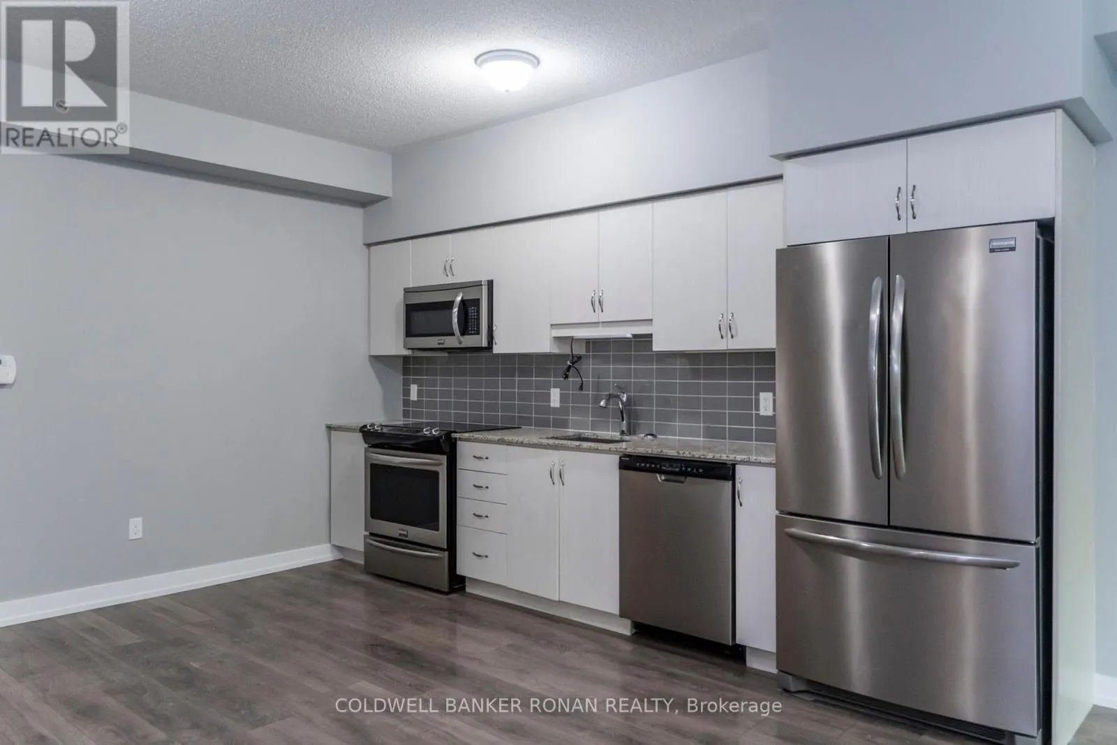 103 - 69 BOYNE STREET N