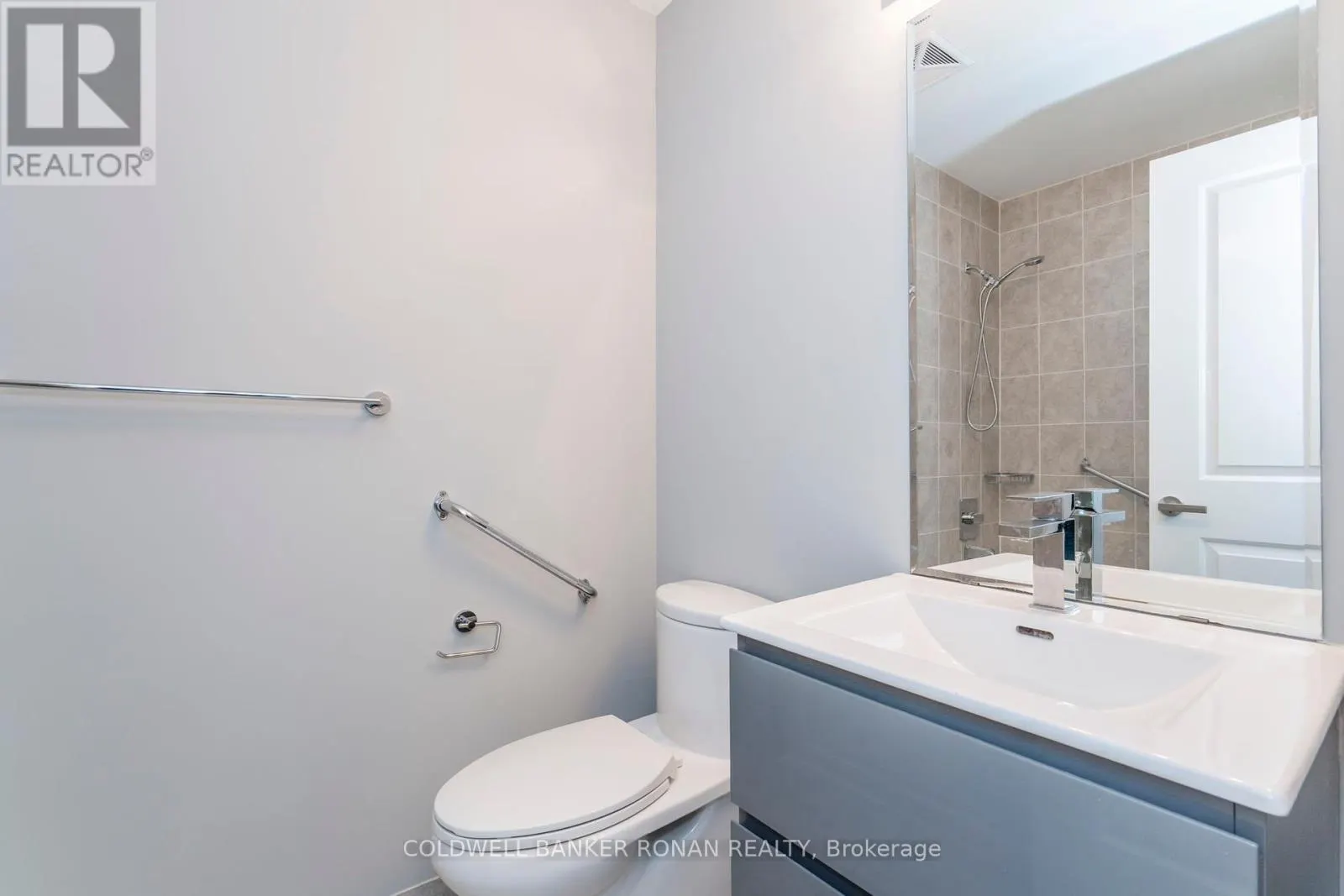 103 - 69 BOYNE STREET N