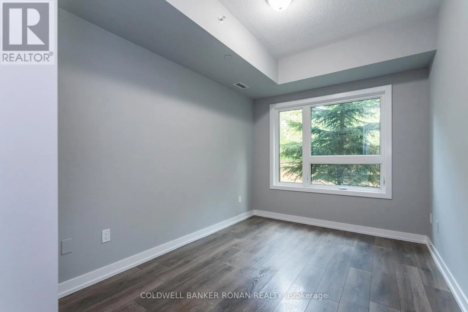 103 - 69 BOYNE STREET N