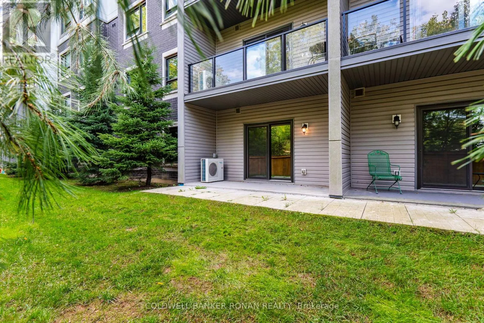 103 - 69 BOYNE STREET N