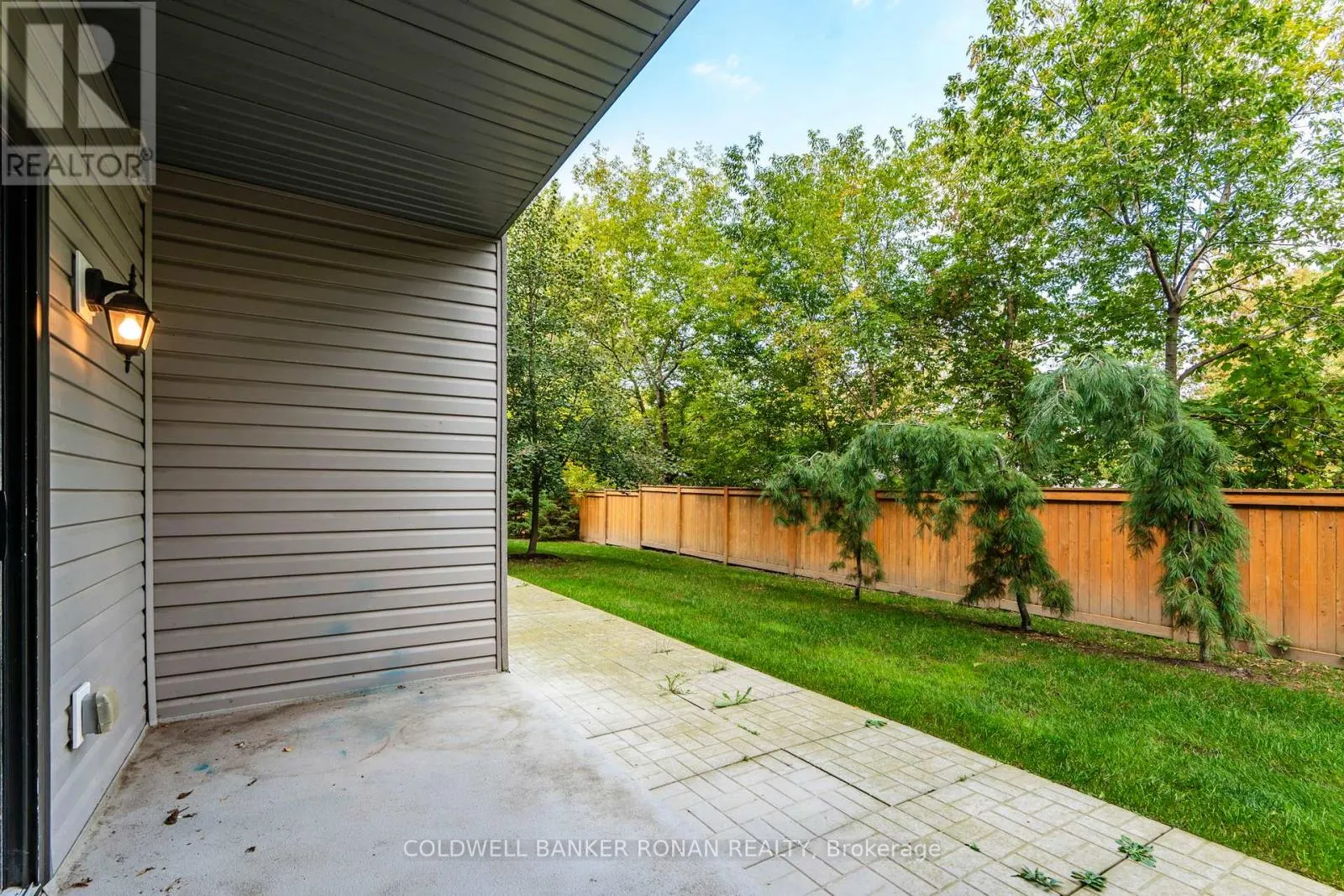 103 - 69 BOYNE STREET N