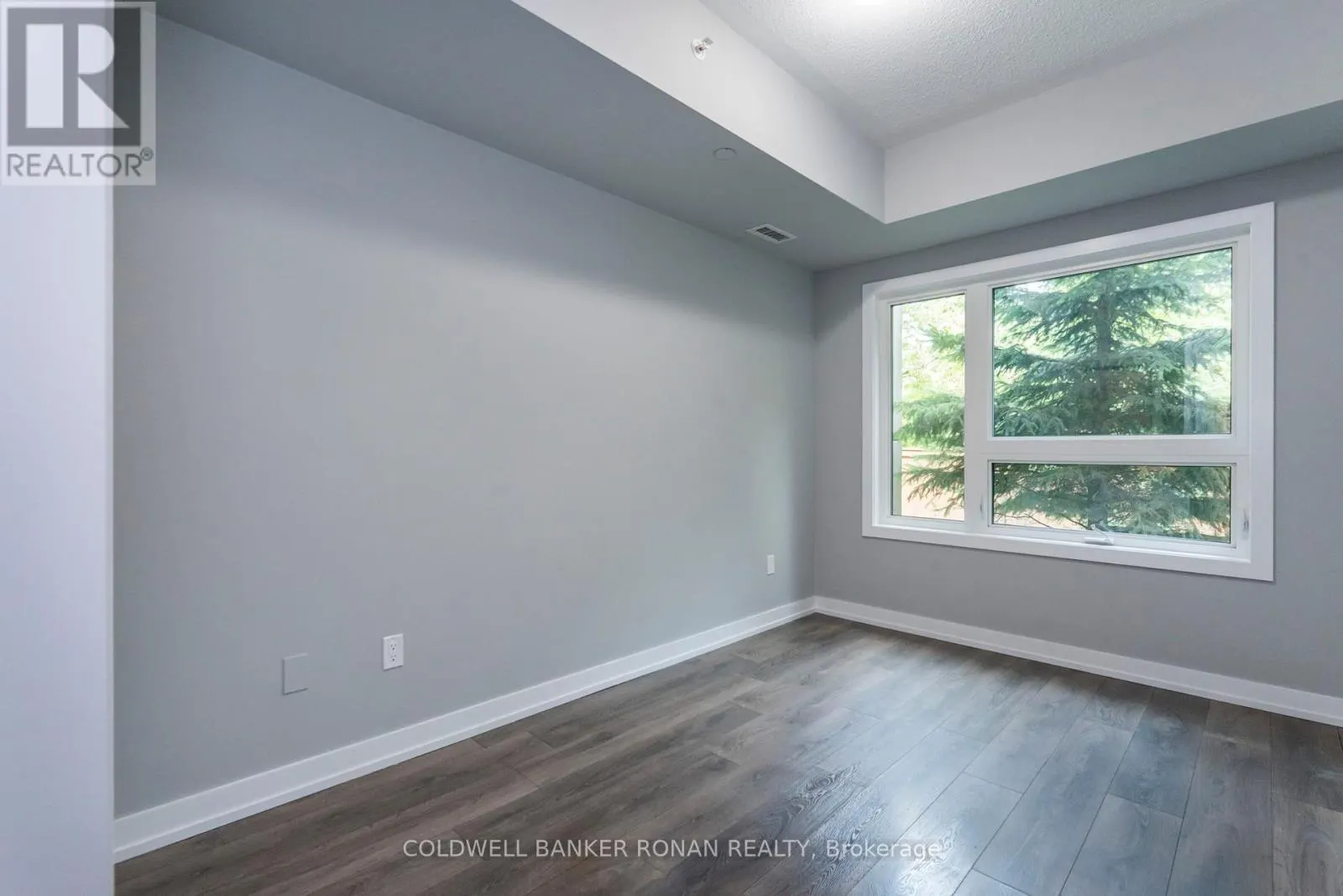 103 - 69 BOYNE STREET N
