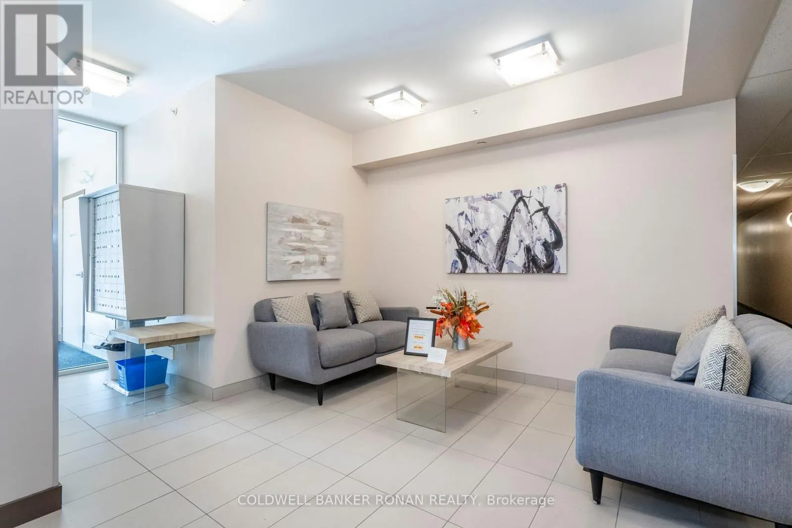 103 - 69 BOYNE STREET N