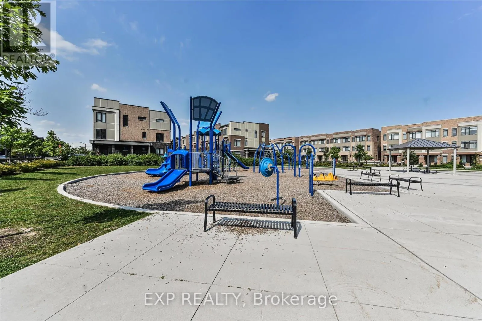 1006 - 120 EAGLE ROCK WAY