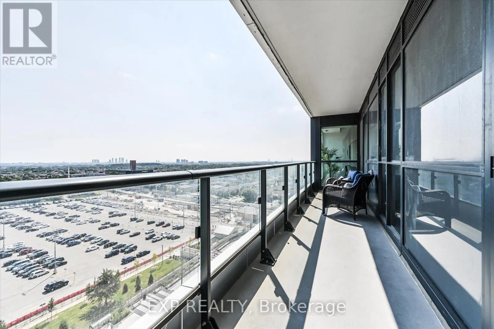1006 - 120 EAGLE ROCK WAY