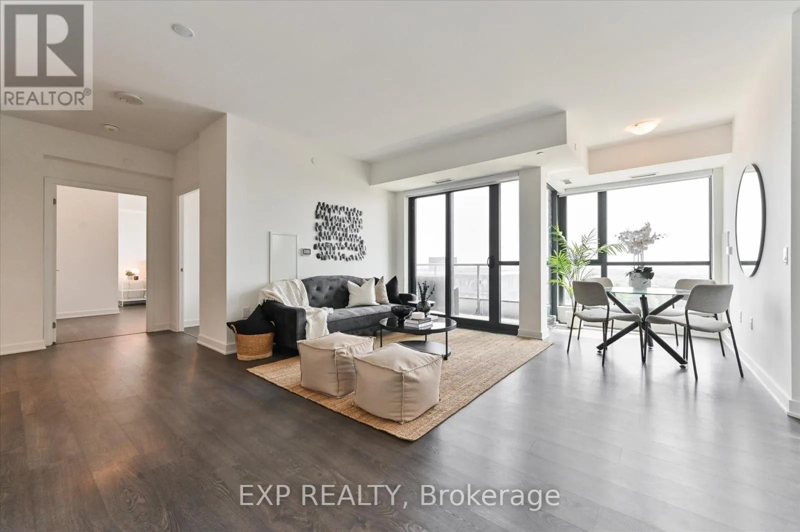 1006 - 120 EAGLE ROCK WAY