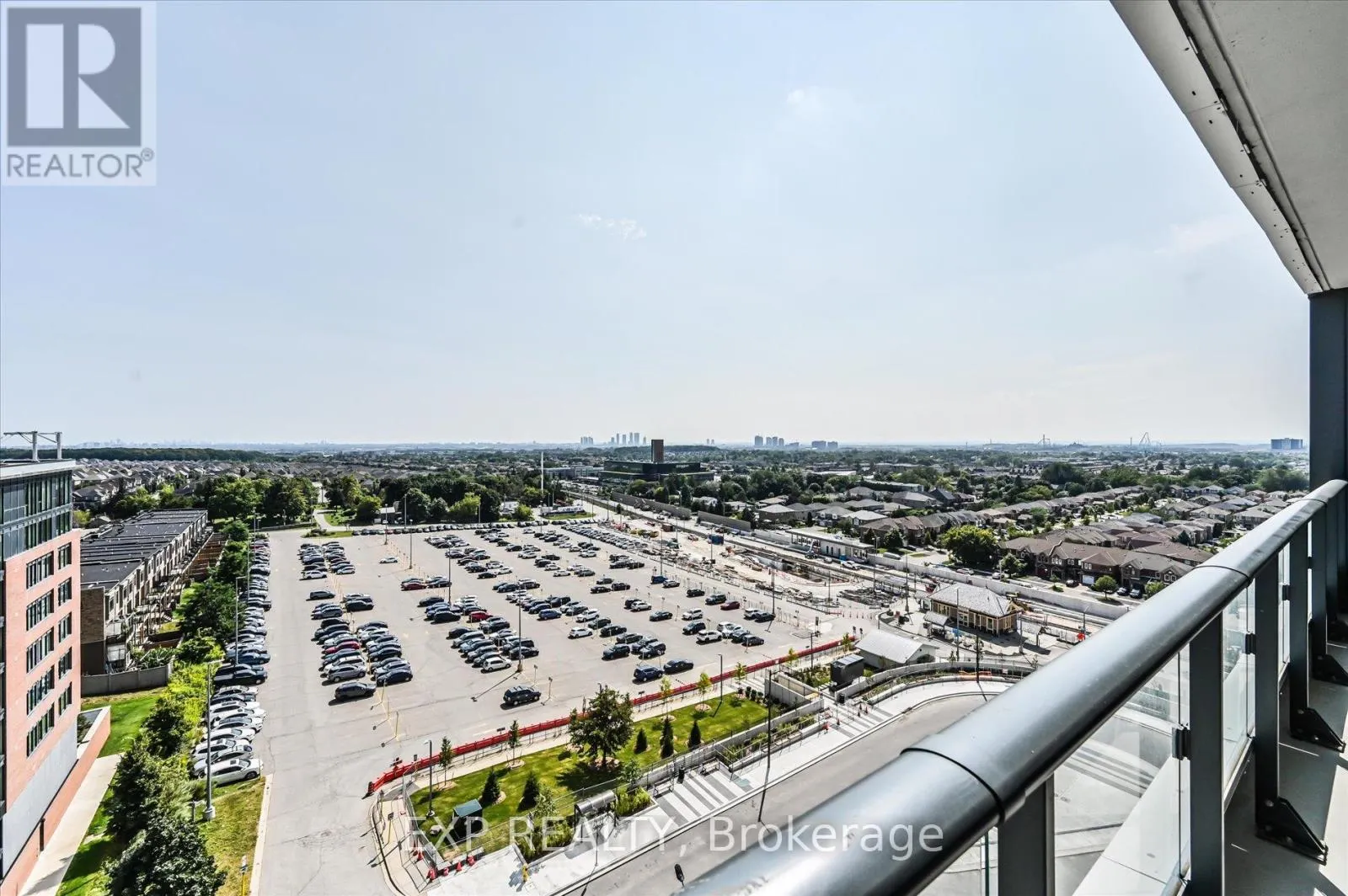 1006 - 120 EAGLE ROCK WAY