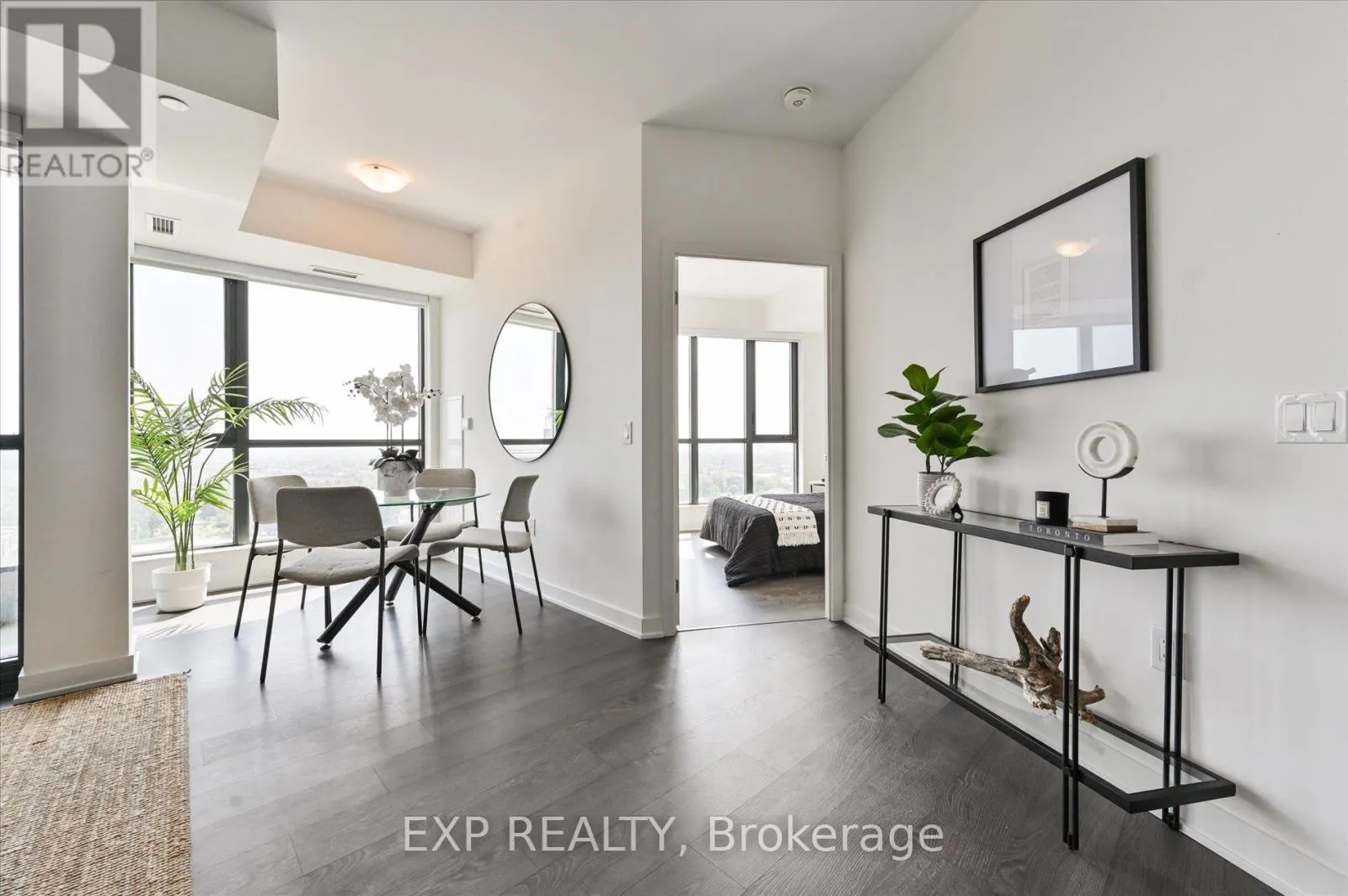 1006 - 120 EAGLE ROCK WAY