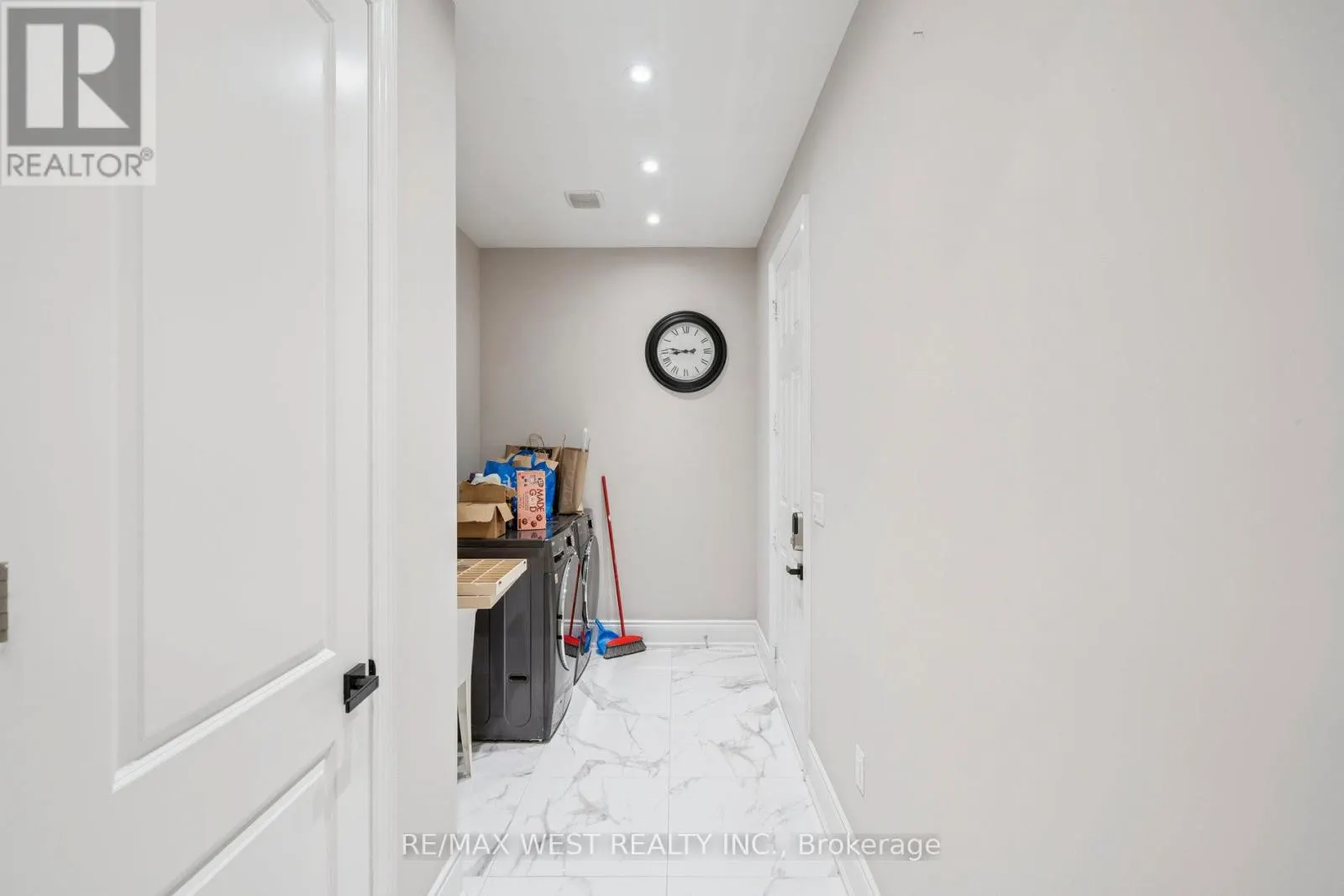 54 STILTON AVENUE