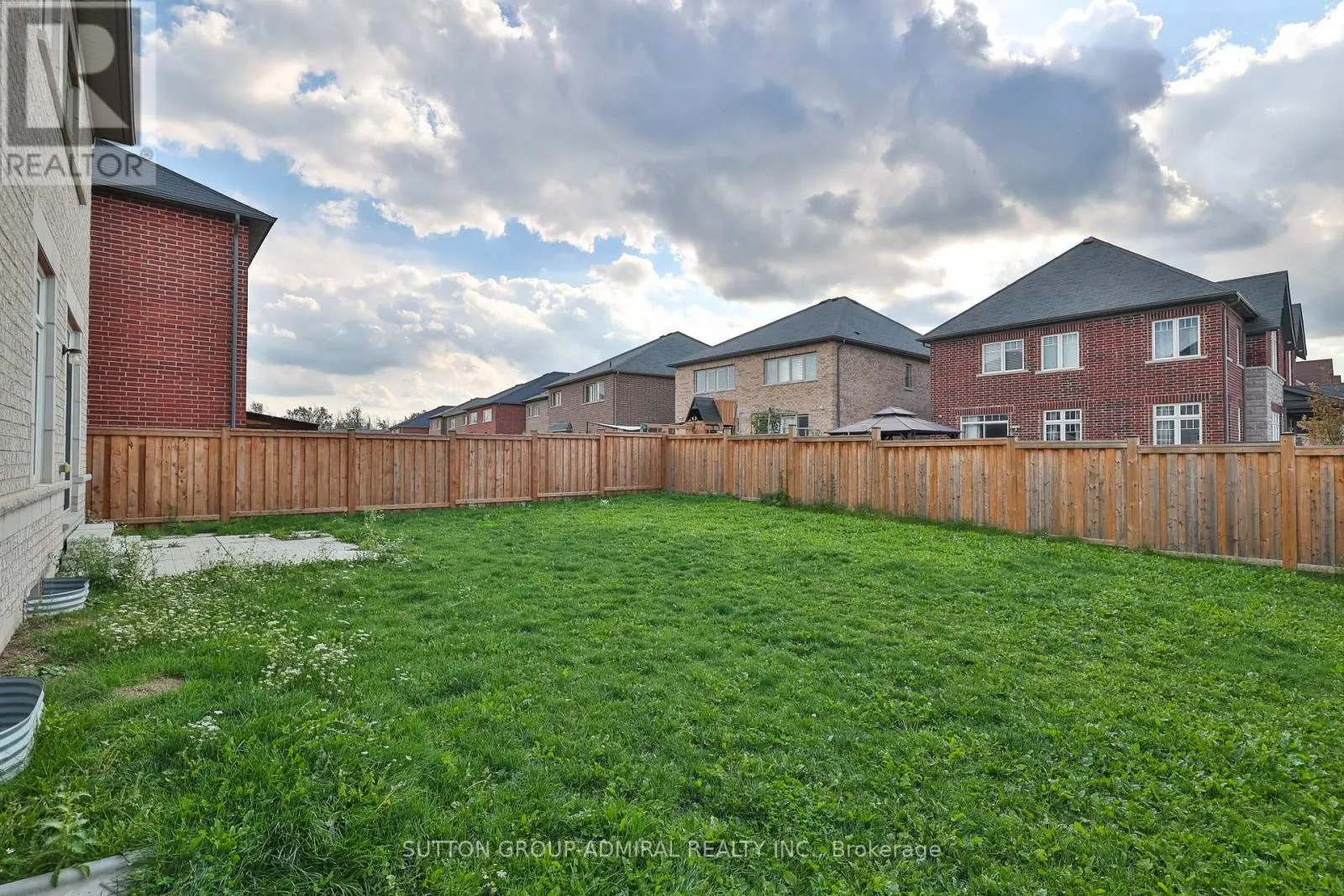 1417 FARROW CRESCENT