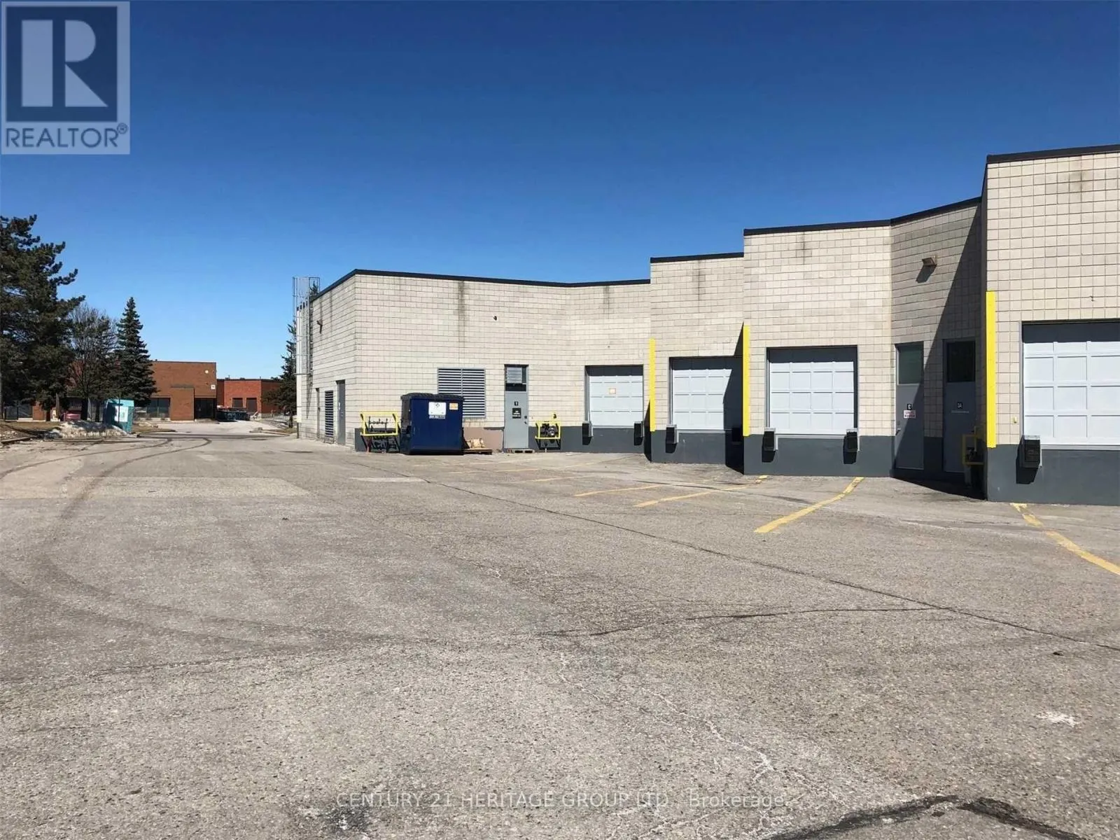 2 - 15 WEST PEARCE STREET W