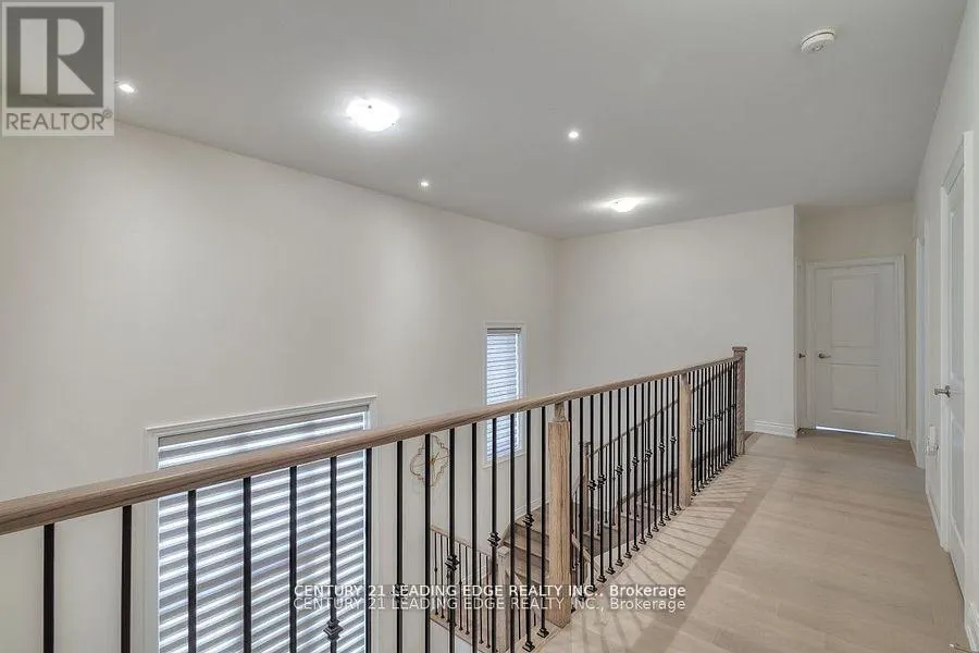 77 TERRAVISTA CRESCENT