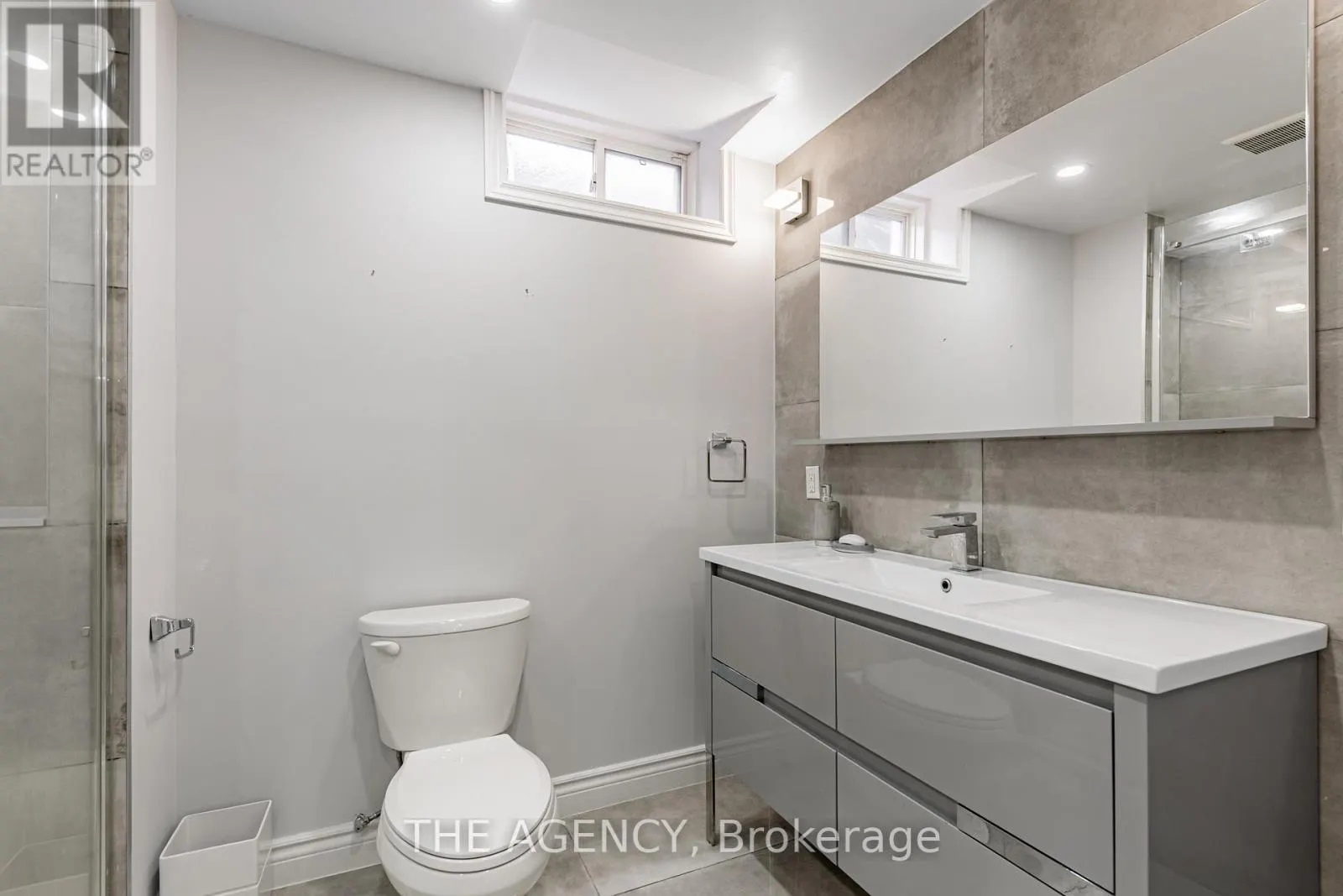 33 ASCALON DRIVE