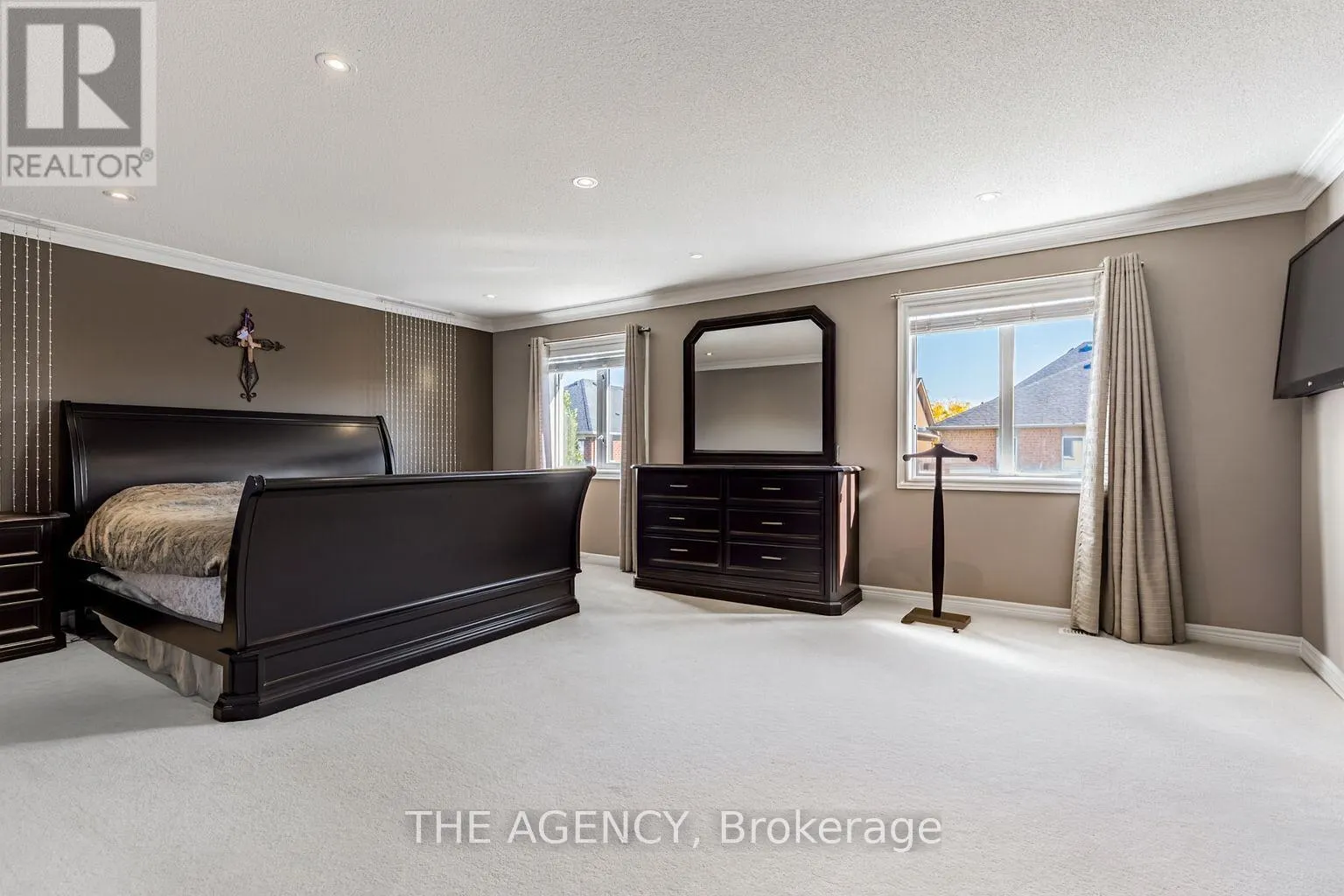 33 ASCALON DRIVE