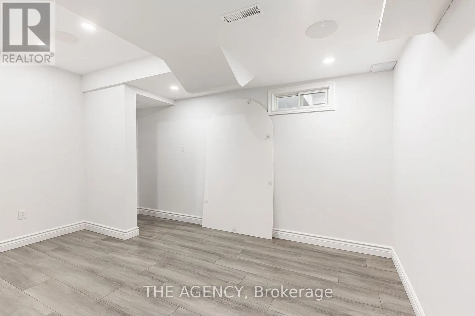 33 ASCALON DRIVE