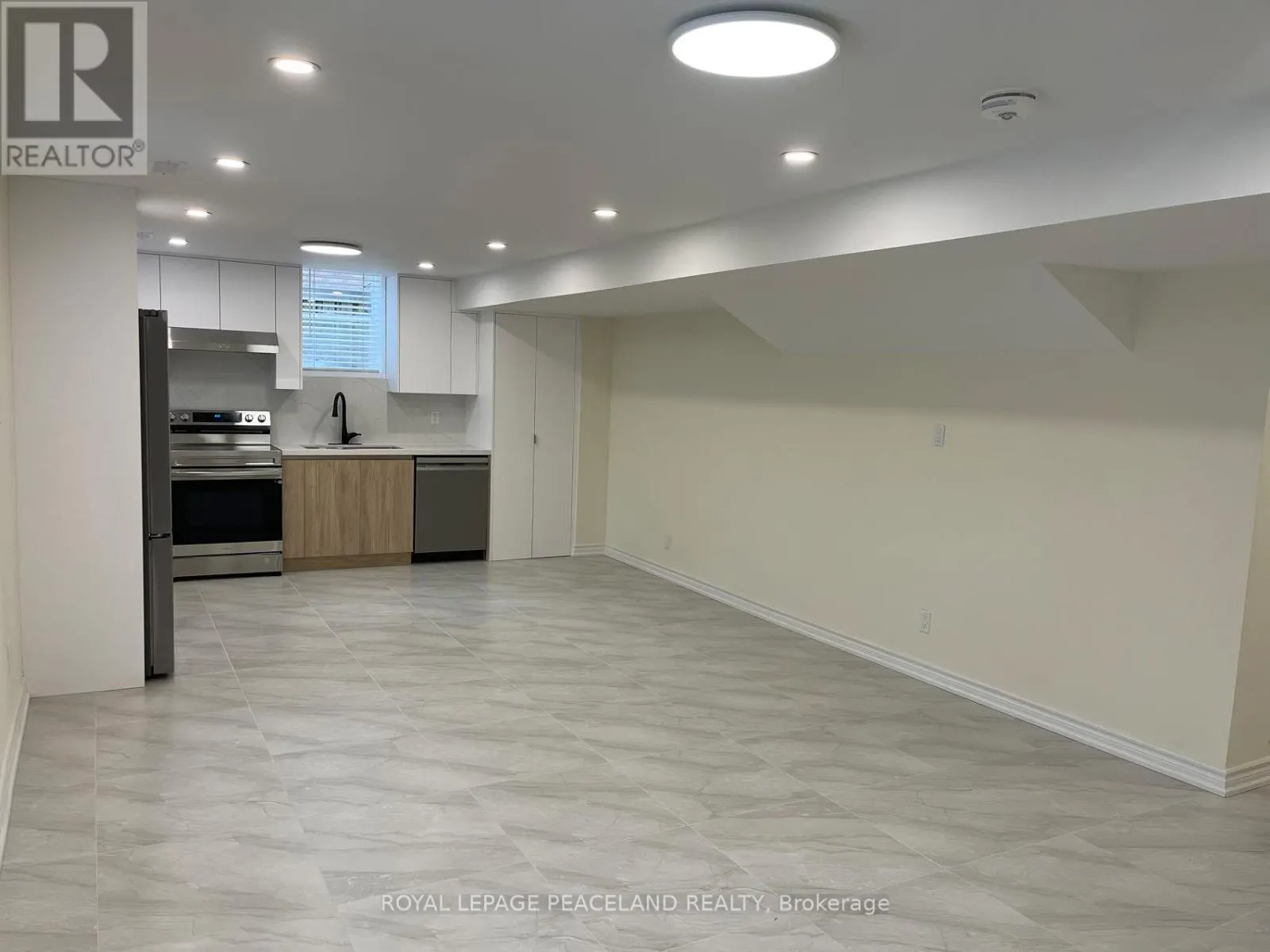BSMT - 1300 MCCRON CRESCENT