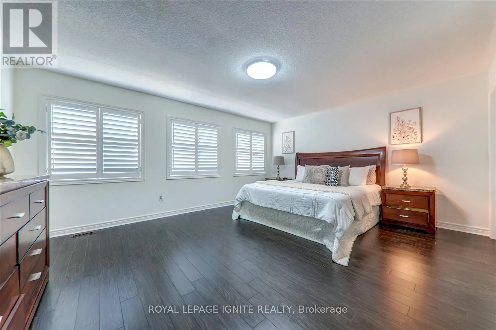 127 NOAH'S FARM TRAIL