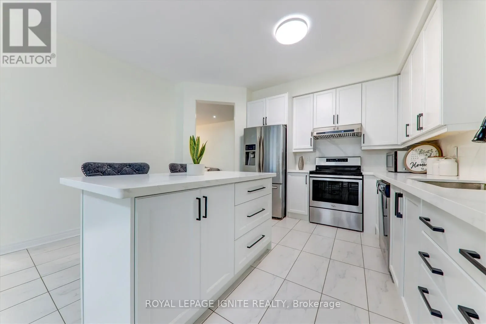 127 NOAH'S FARM TRAIL