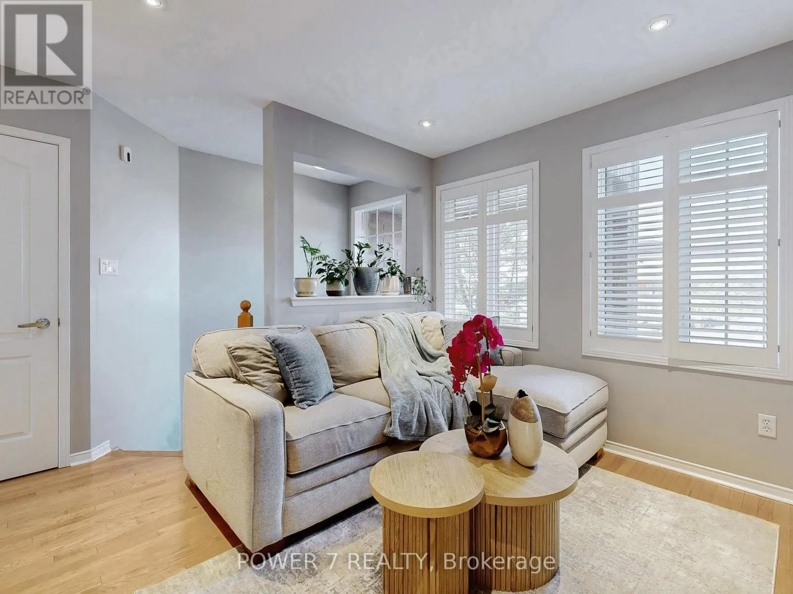 379 WHITE'S HILL AVENUE