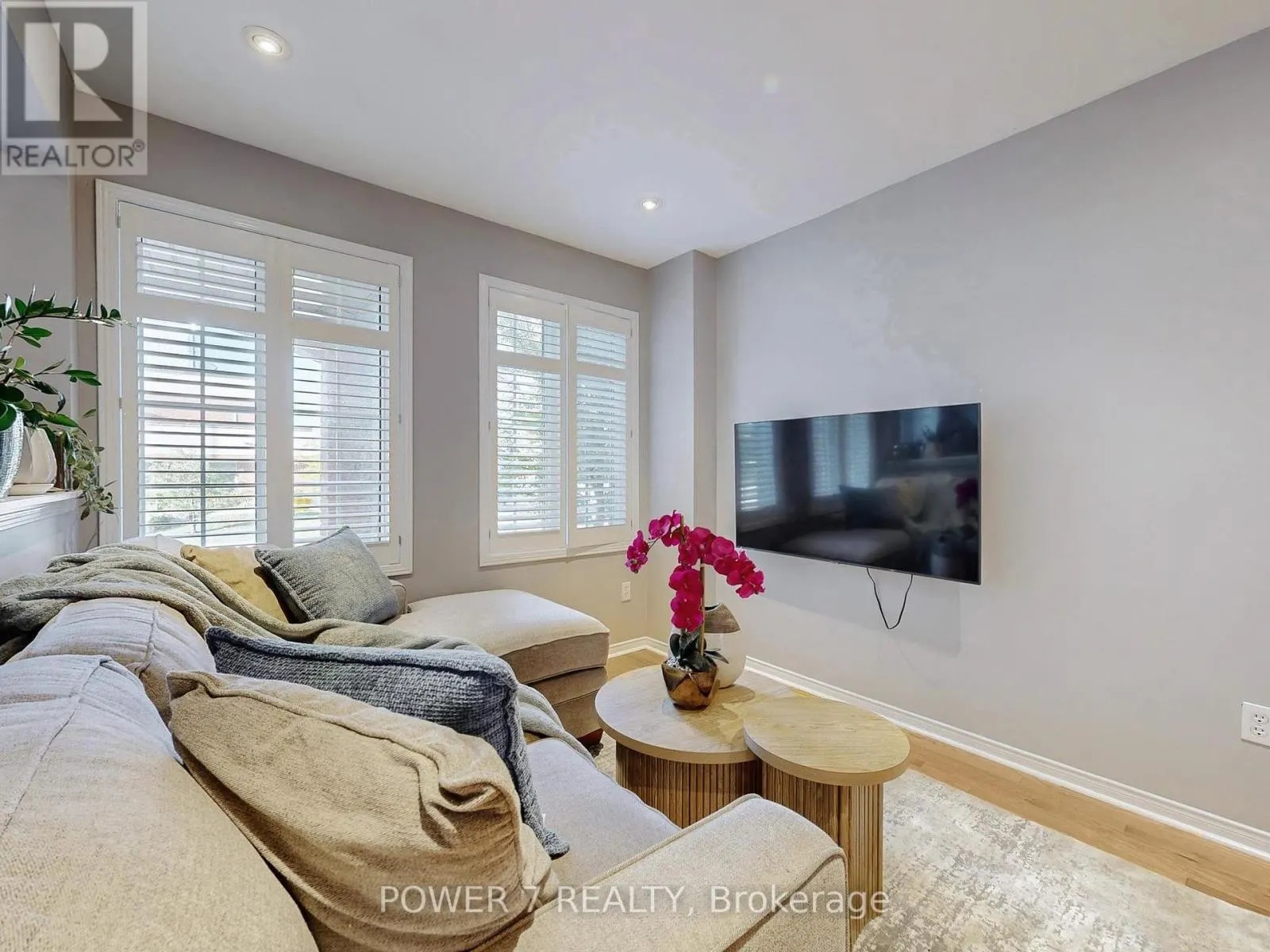 379 WHITE'S HILL AVENUE